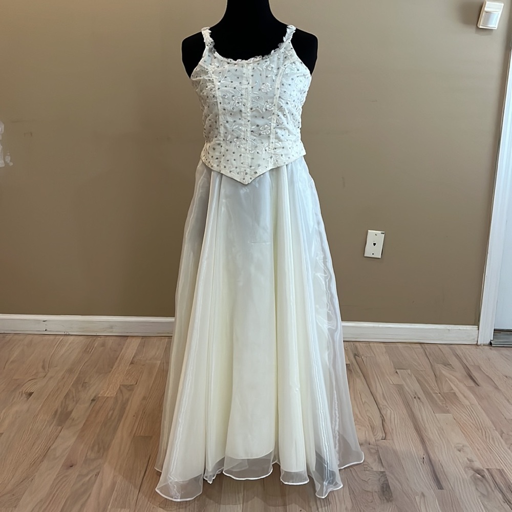 Communion, Pagent, Flowergirl, formal girl’s dress.